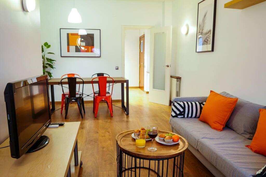 Stay U-Nique Apartments Lluca Barcelona Luaran gambar